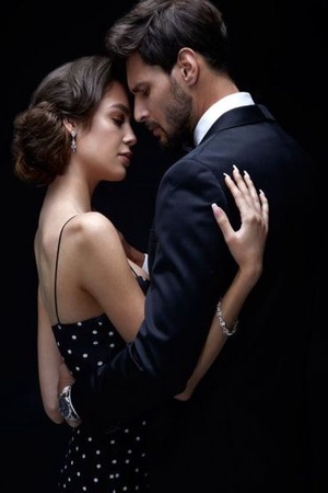 Cover of Bride of the Cursed Alpha (Auren and Lucien)